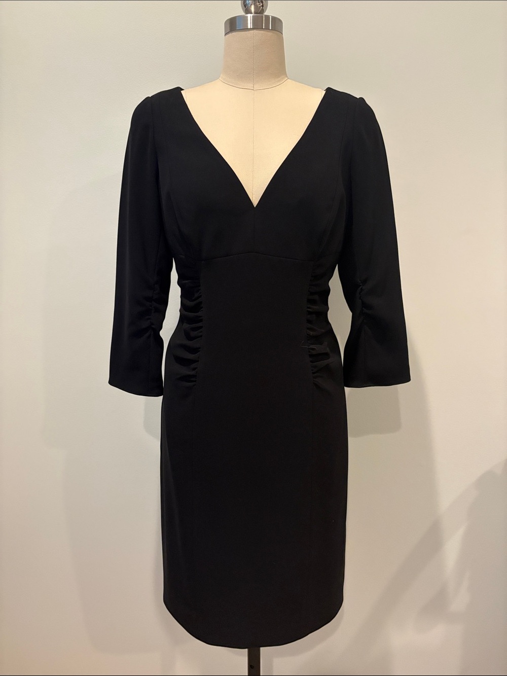 Carmen Marc Valvo 6 LBD